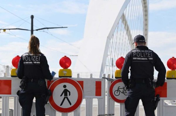 Германия закрывает границу